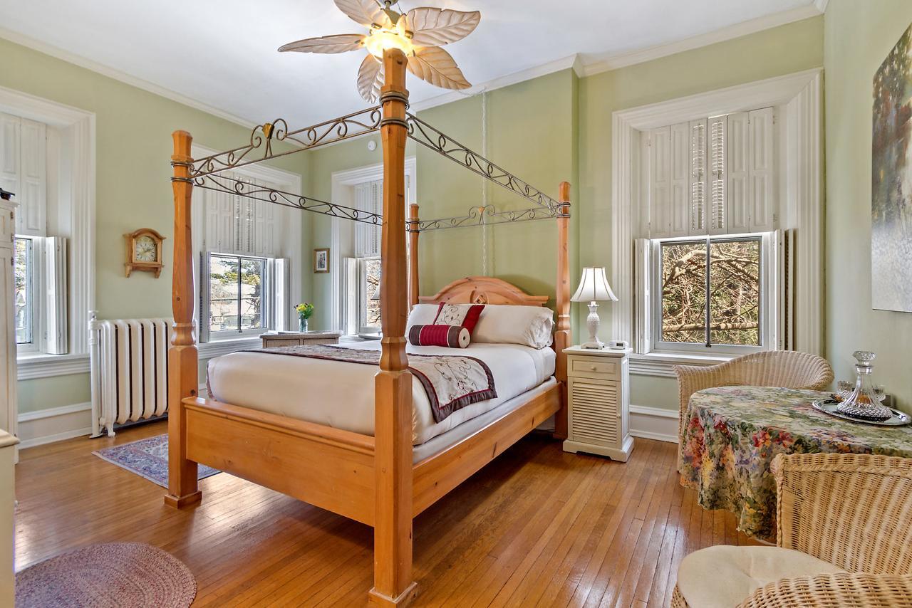Lovelace Manor Bed And Breakfast Lancaster Luaran gambar